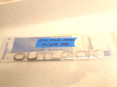 2007 2008 2009 2010 07 08 09 10 SATURN OUTLOOK NOS TAILGATE EMBLEM ORIGINAL GM - Image 1 of 3