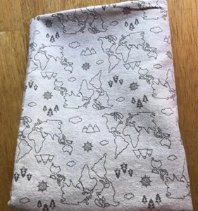 Manta de recepción de bebé Koala franela marrón tostado aventura safari mapa brújula niños - Imagen 1 de 4