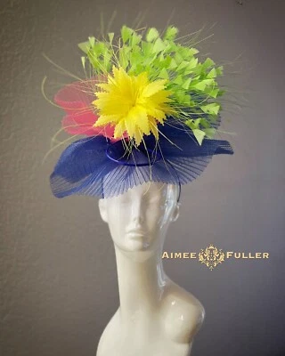 Sombrero Aimee Fuller Amarillo Verde Rosa Caliente Fascinator Azul Kentucky Derby Ascot Foto 1 de 4