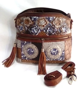 Crossbody Bag Genuine Leather Floral Design New by Cobbler Legend - Picture 1 of 8