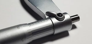 Micrómetro exterior de 2" - 3" con trinquete, cerradura, yunques de carburo - Imagen 1 de 9