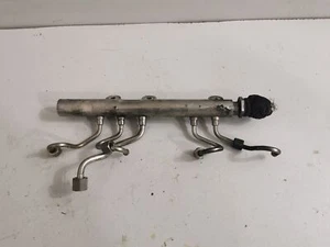 BMW 6 F06 Fuel Rail 4.4 Petrol 330kw 2013 7642155 - Picture 1 of 5