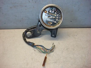 BOMBARDIER CAN AM QUALIFIER 1973 1974 SPEEDOMETER & BRACKET VINTAGE AHRMA ENDURO - Picture 1 of 9