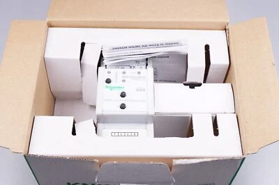 Schneider Electric MTN649202  KNX Schaltaktor REG-K/2x230/10 mit Handbetätigung, - Bild 1 von 2