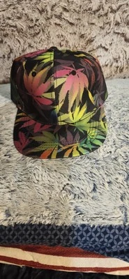 Gorra de béisbol arco iris hoja de cannabis sombrero 420 espalda a presión talla única para la mayoría Foto 1 de 4
