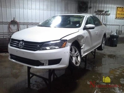 2014 Volkswagen Passat Front Passenger Seat Belt Latch Black - Image 1 of 4