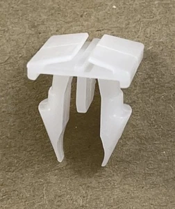 Swordfish 61541 - Cowl Top Panel Clip for BMW 51-71-8-108-613, package of 25 pcs - Foto 1 di 1
