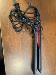 Revlon Smoothstay Coconut Oil Infused Hair Straightener - Black - 1" - Picture 1 of 4