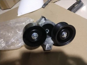 2003 F350 7.3 POWER STROKE BELT IDLER TENSIONER AND OTHER YEARS. - Bild 1 von 10