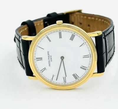 Relógio masculino Patek Philippe Calatrava dourado - 3520 - Imagem 1 de 4