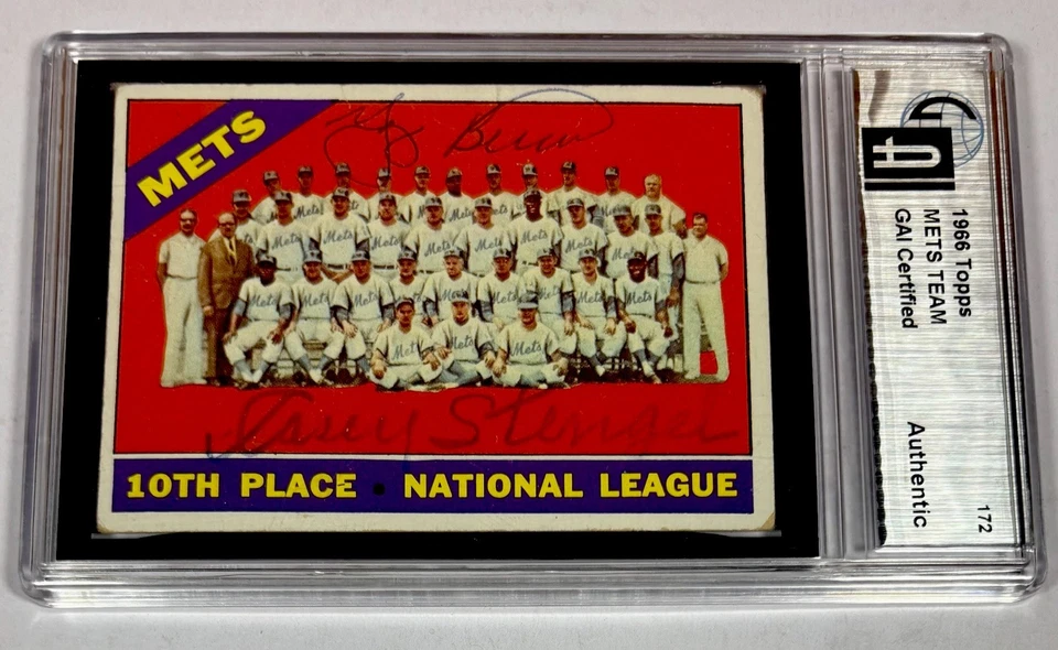 1966 Topps YOGI BERRA/CASEY STENGEL SIGNED METS Team Card #172 Rare HOF DUO AUTO - Image 1 of 4