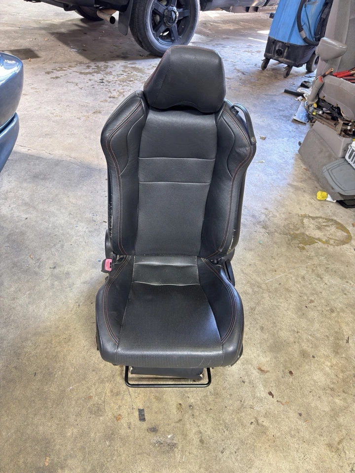 Subaru BRZ 2016 asiento delantero derecho conductor izquierdo cuero ScionFRS 13-18 Foto 1 de 4