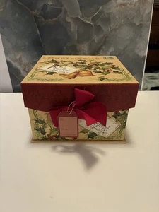 Christmas Gift Box By Susan Wright w/attached Lid 7”x 7”x5” - Picture 1 of 20