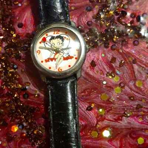 Betty Boop Vintage Watch~Really CUTE! - Picture 1 of 1