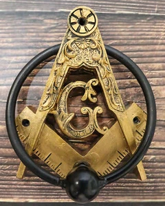 Llamador de puerta cuadrado y brújulas cuadrado masónico antiguo de oro sintético masónico - Imagen 1 de 8