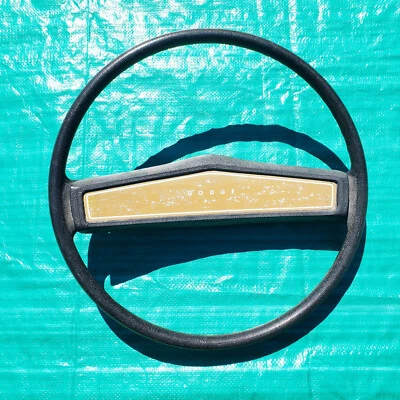 1976 Dodge B200 Sportsman volante corpo quadrado 2 raios 2961241 - Imagem 1 de 4