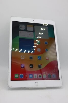Apple iPad A2270 8th Gen. 10,2 Zoll Wi-Fi  32GB Weiß Displayschaden M1131 - Bild 1 von 4