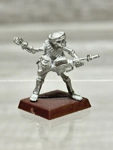 C17 SKELETT RAMBONES SCHÜTZE WARHAMMER FANTASY VAMPIRE ZÄHLT UNTOTE - Bild 1 von 3