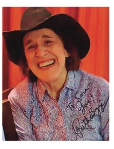 Ruth Buzzi Signed Autographed 8 1/2 x 11 Photo Actress Comedian A - Picture 1 of 1