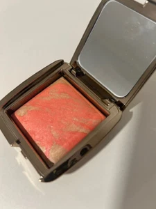 HOURGLASS Ambient Lighting Blush - Mecca Glow - Lightly Touched - Picture 1 of 5