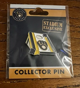 Milwaukee Brewers Enamel Bags Cornhole Pin Brand New Stadium Exclusive - Picture 1 of 1