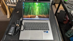 HP EliteBook 840 G9 14" FHD 12th Gen i7-1255U 16GB DDR4 256GB NVMe Win 11 Pro - Picture 1 of 14