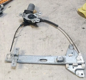 Regulador de ventana trasera derecha para Chevrolet Impala 2000-2005 - Imagen 1 de 3