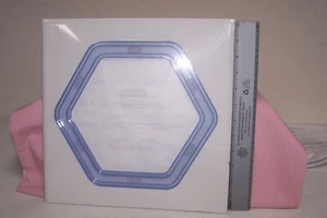 Creative Memories Discontinued New Sealed Jumbo Hexagon Pattern with Template - Picture 1 of 3