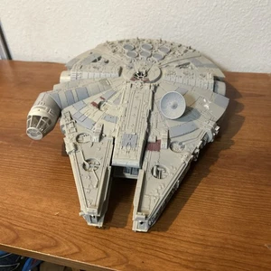 Star Wars Millennium Falcon The Original Trilogy Collection Hasbro - Picture 1 of 9