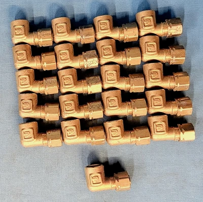 PARKER ELBOW  1/4" COMPRESSION X 1/8" FNPT (LOT OF 21) - Image 1 of 3