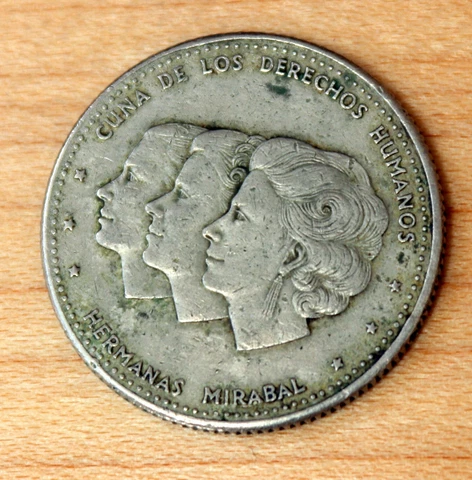 1986 Dominican Republic 25 Centavos Mirabal Sisters Cover