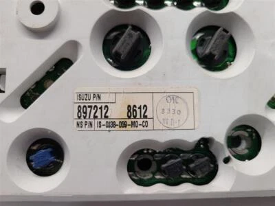 Medidor de velocímetro usado serve: 2001 Isuzu RODEO cluster 4 Dr 3.2L 6 cilindros VIN W - Imagem 1 de 4