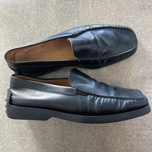 Tod’s Men’s Size 10.5 Leather Square Toe Slip On Casual Shoes Made In Italy  - Picture 1 of 7