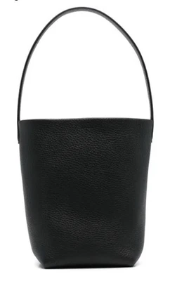 Bolso de hombro The Row pequeño N/S Park de cuero en negro Foto 1 de 4