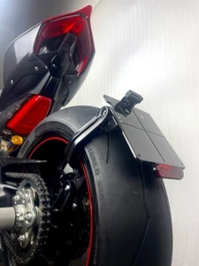 Supporto Targa Ruota Carbon Portatarga - Streetfighter V4 Licence Plaque Holder - Picture 1 of 7