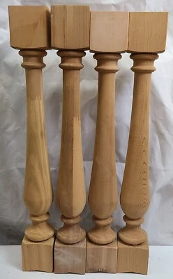 Cedro vintage? Lote de 4 balaústres de eixo de madeira virados 27 x 3 1/2 polegadas - Imagem 1 de 4