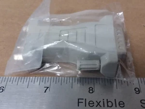 Video Monitor Adapter DVI-I (Dual-Link) Male to VGA Female - Picture 1 of 3