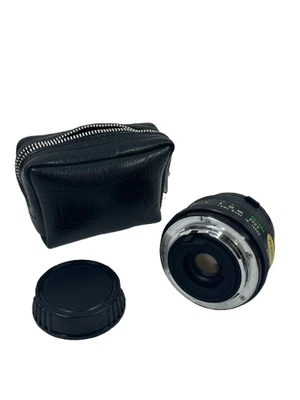 Vintage Camera Lens Vivitar 28mm 1:2.8 Auto Wide Angle with Case Charity - Image 1 of 4