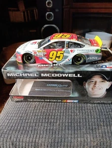 2015 Michael Mcdowell 95 Thrivent Financial Ford Fusion NASCAR Lionel Druckguss - Bild 1 von 15
