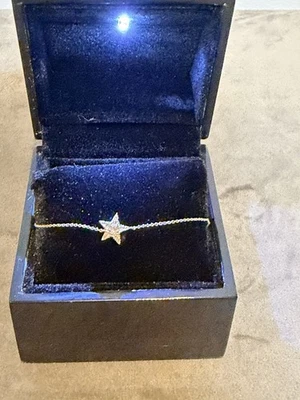 Anoushka 18ct White Gold Dante Diamond Star Bracelet Size Small Brand New - Image 1 of 4