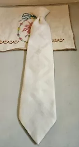 Vintage Clip On White 17 3/4" L×3.5" See PHOTOS - Picture 1 of 2