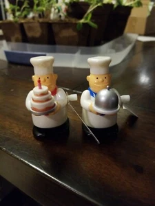 Rich Frog lot of 6 wind up toys! Shuffling Chefs Cake and Serving Tray! Fast! - Picture 1 of 2
