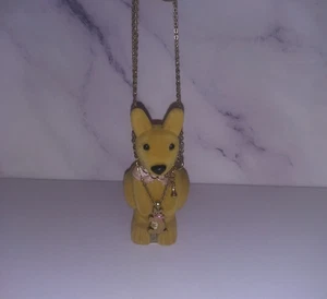 Kangaroo Mother and Baby Joey Gold Tone Pendant Charm Necklace with Box - Picture 1 of 13