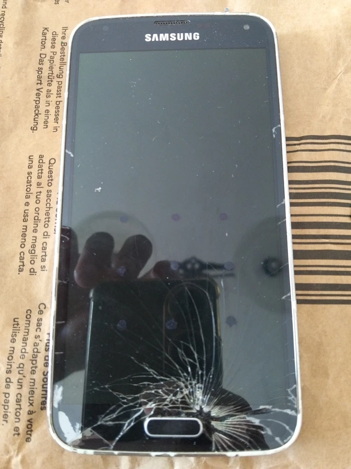 Samsung S5 Per Parti Di Ricambio - Immagine 1 di 4