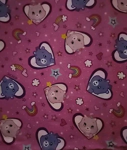 CARE BEARS Cranston VIP Tessuto Cotone Trapunta Artigianale CUORI ROSA CALDO da 1/2 Yd - Foto 1 di 6
