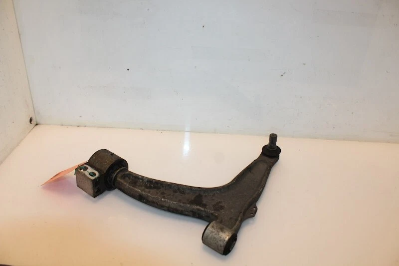 BRAS DE SUSPENSION AVANT GAUCHE (TRIANGLE) Opel Vectra C GTS 2003 - Photo 1/1