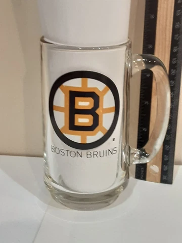 BOSTON BRUINS NHL HOCKEY WORLD CHAMPIONS GLASS STEIN Cover