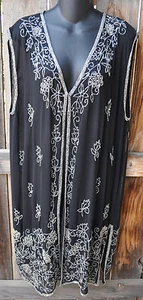 ART TO WEAR HAND PERLEN SEIDE RETRO LANGE ABENDWESTE IN SILBER AUF SCHWARZ, OS! - Bild 1 von 4
