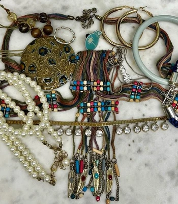 Necklace Earring Bracelet Gem Branded Reseller Vintage Bundle Beaded Chain  - Image 1 of 4