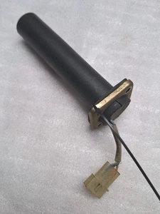 E6. Indicatore livello serbatoio Aprilia SR 50 1997 - Foto 1 di 5